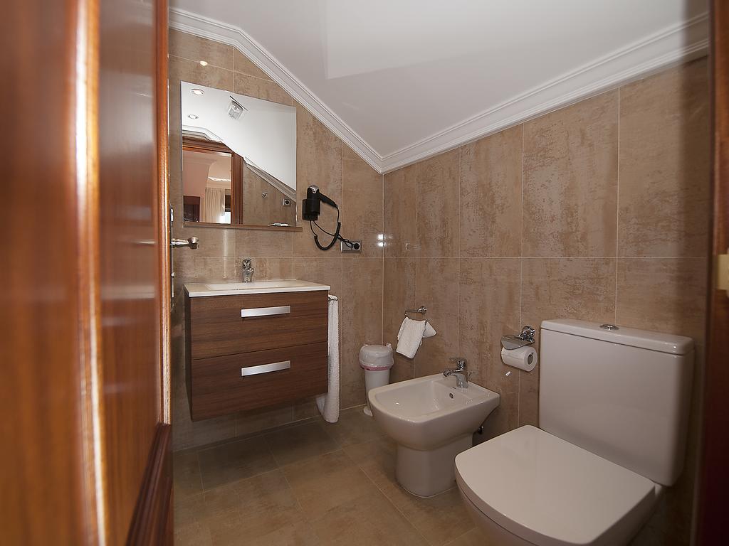 Pension Residencia A Cruzan (Adults Only) 노아야 외부 사진