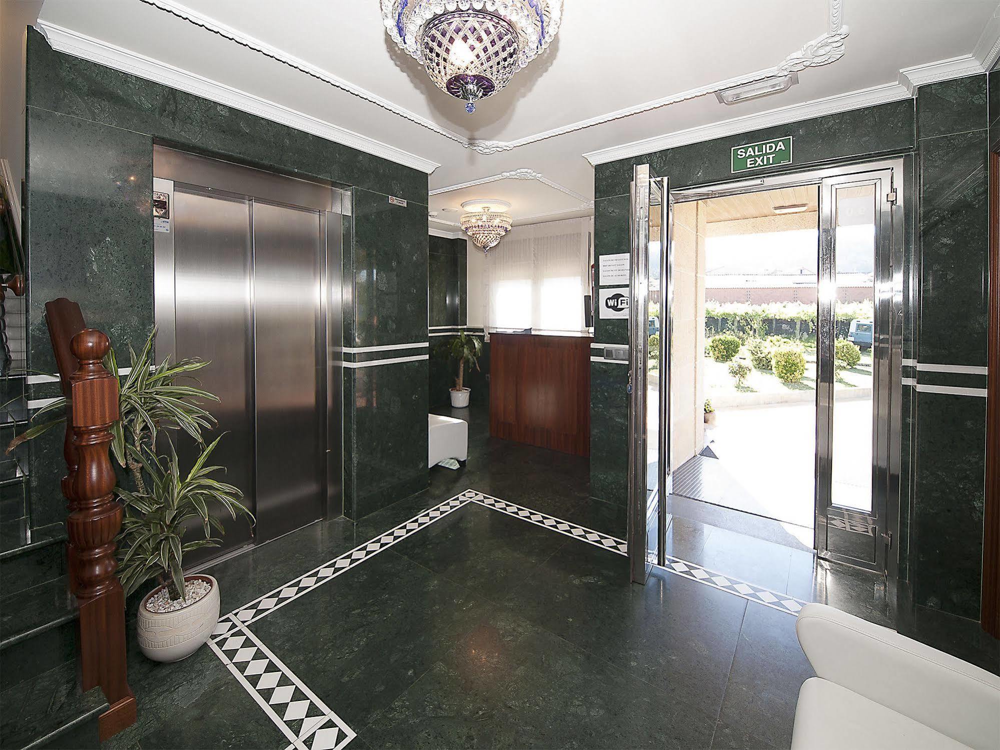Pension Residencia A Cruzan (Adults Only) 노아야 외부 사진