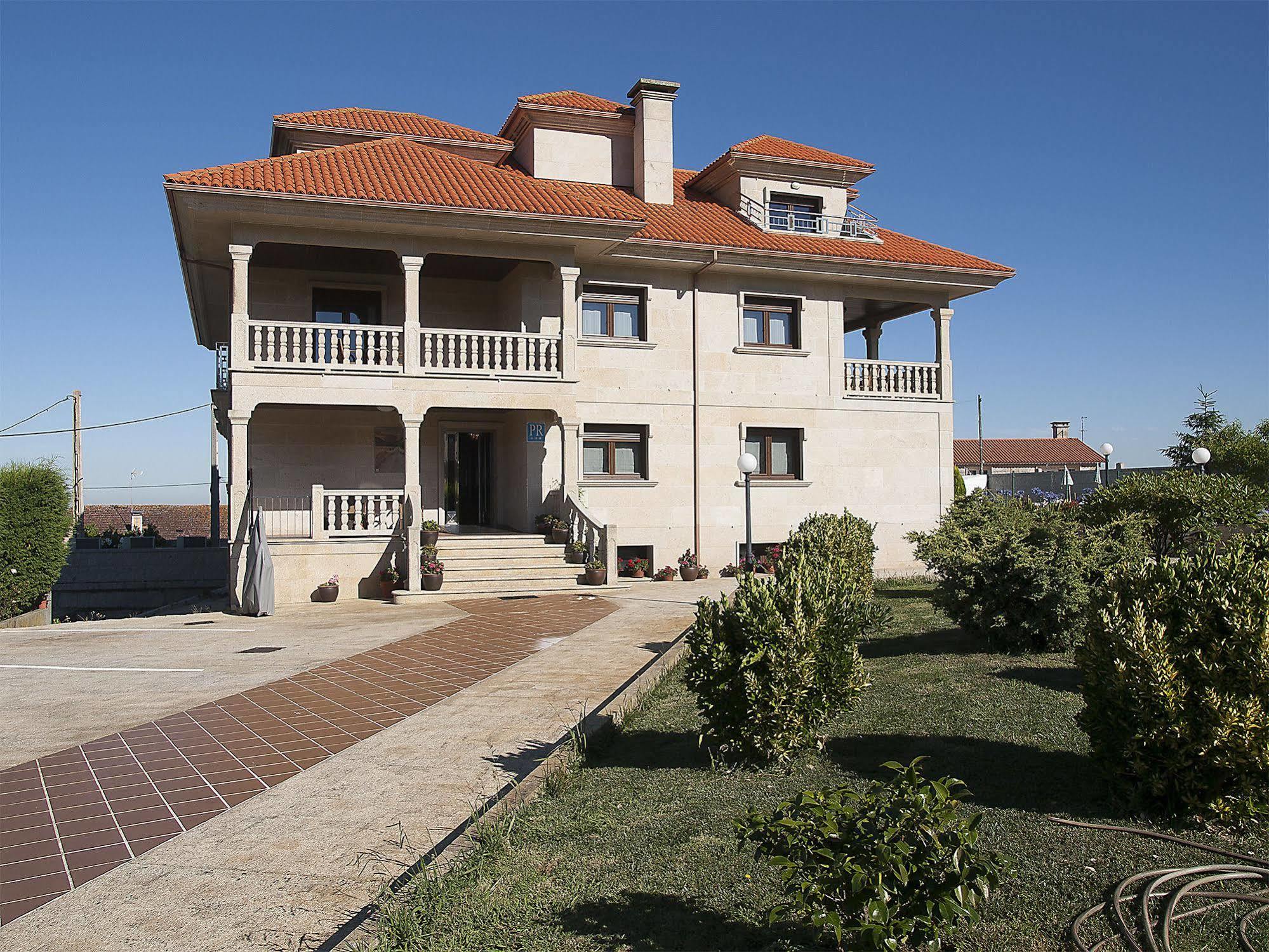 Pension Residencia A Cruzan (Adults Only) 노아야 외부 사진