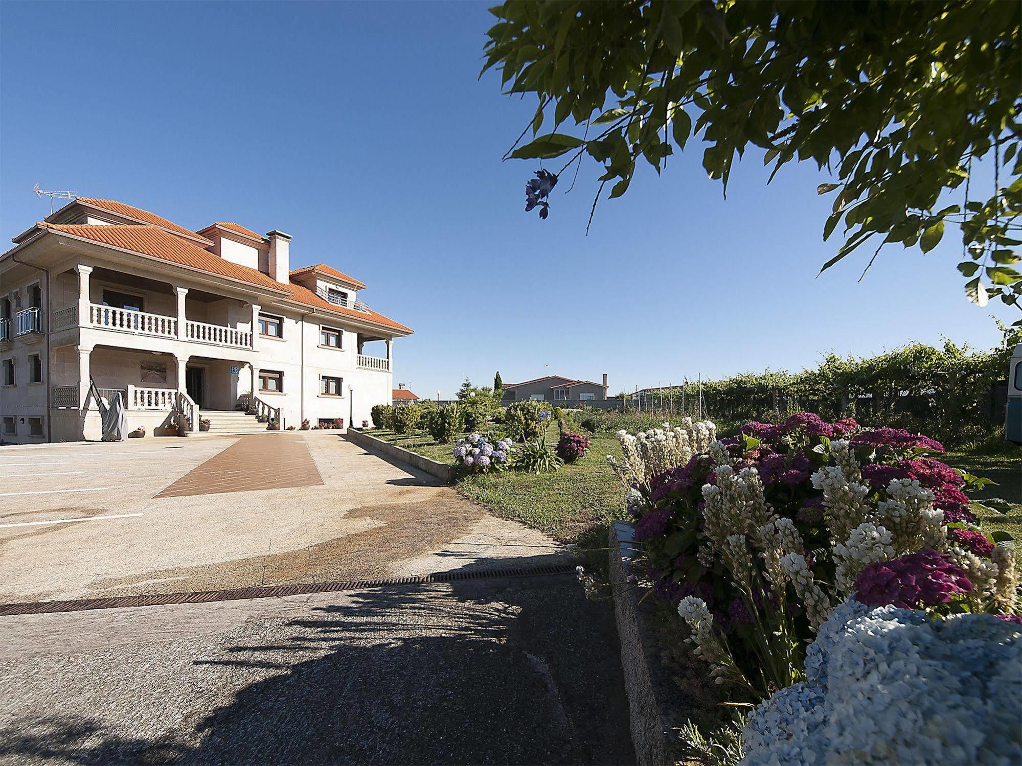 Pension Residencia A Cruzan (Adults Only) 노아야 외부 사진